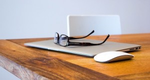 macbook-336704_640